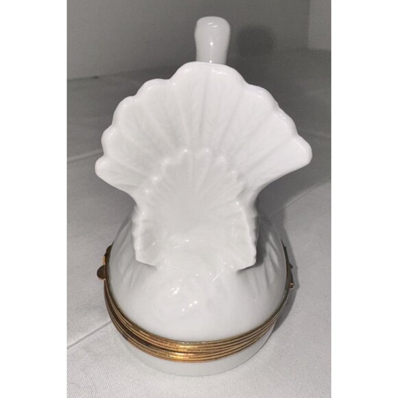 Limoges France White Ceramic Dove Trinket Box With Gold Accents - Picture 4 of 8